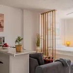 Modern With Ocean Views And Heated Pool In Malibu Park