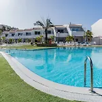 Apartmán Modern With Ocean Views And Heated Pool In Malibu Park