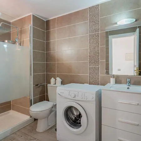 Modern With Ocean Views And Heated Pool In Malibu Park Costa Adeje (Tenerife)