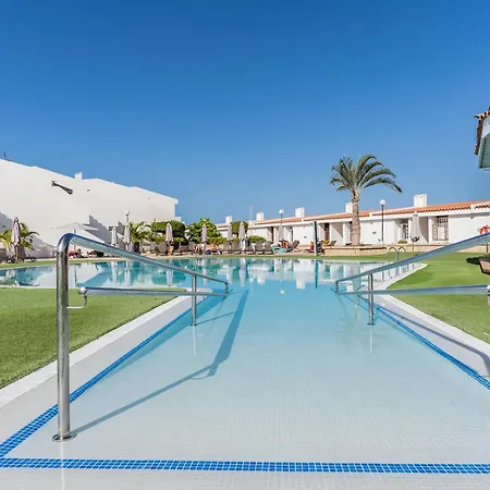 Modern With Ocean Views And Heated Pool In Malibu Park * Costa Adeje (Tenerife)