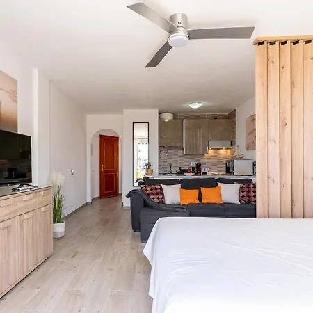 Lägenhet Modern With Ocean Views And Heated Pool In Malibu Park