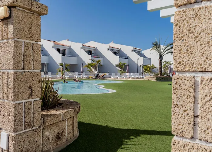 Modern With Ocean Views And Heated Pool In Malibu Park Apartmán