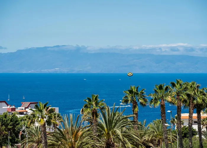 Modern With Ocean Views And Heated Pool In Malibu Park Costa Adeje (Tenerife)